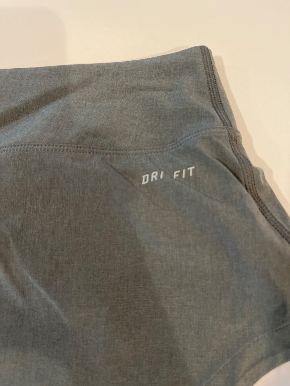 Nike Womens Dri-Fit Running Shorts Gray/White Size XS - Picture 9 of 9